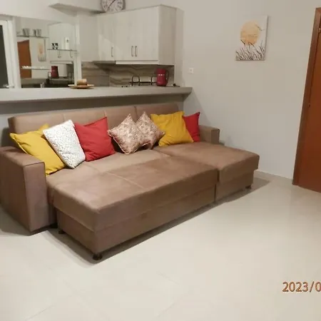 Areti Apartment Pitsidia