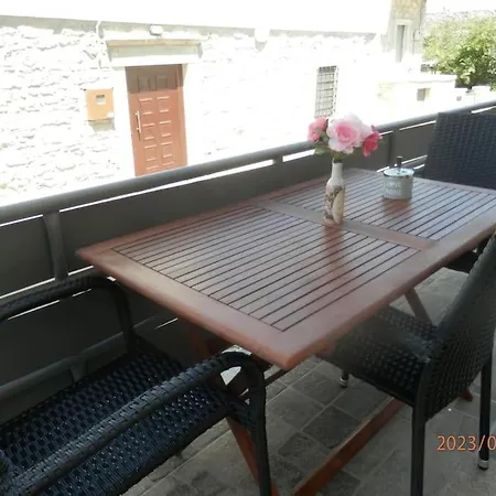 Apartment Areti *